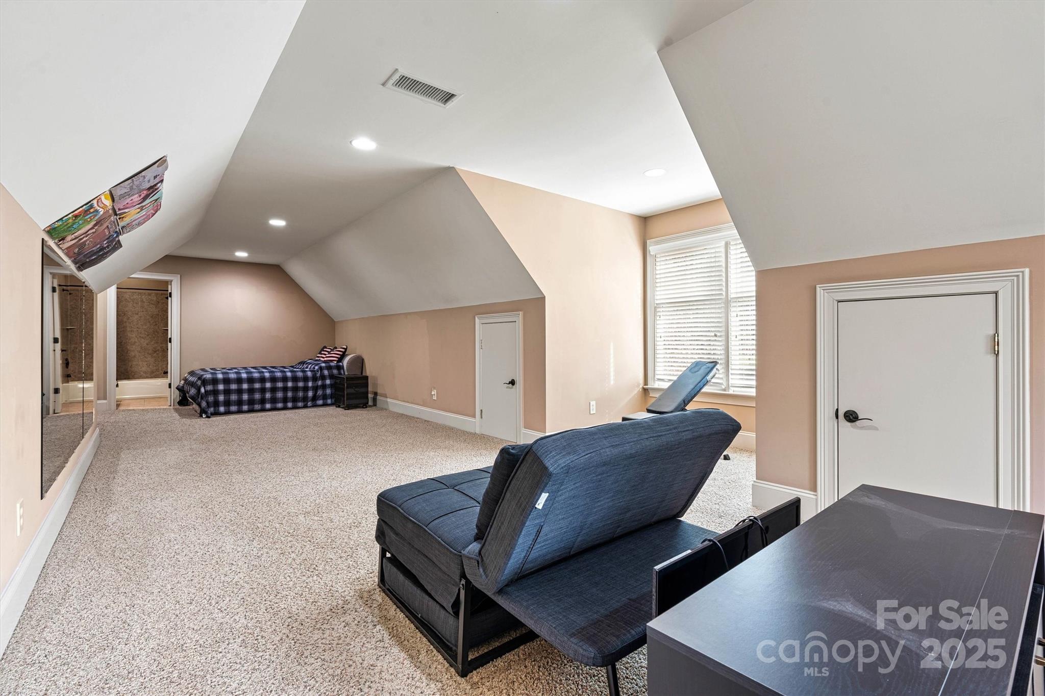 Woodleaf - Residential