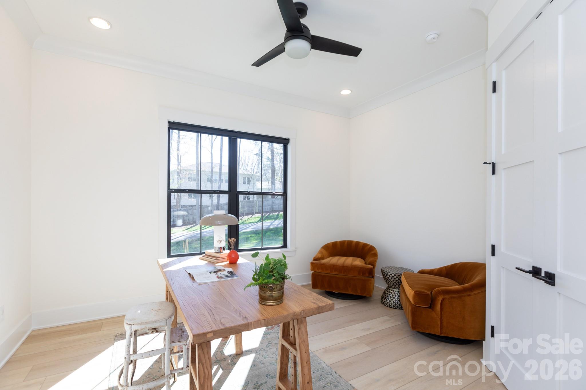 Lakeview Haven - Residential