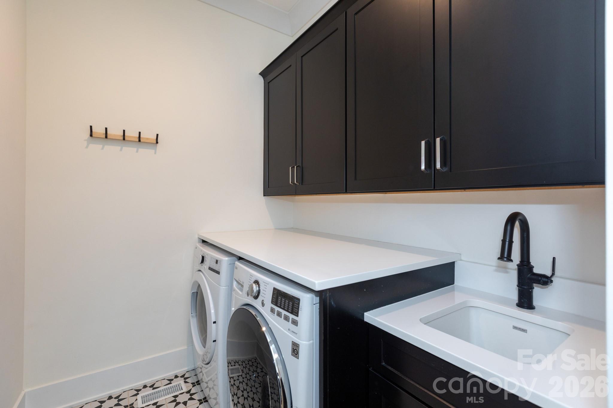 Lakeview Haven - Residential