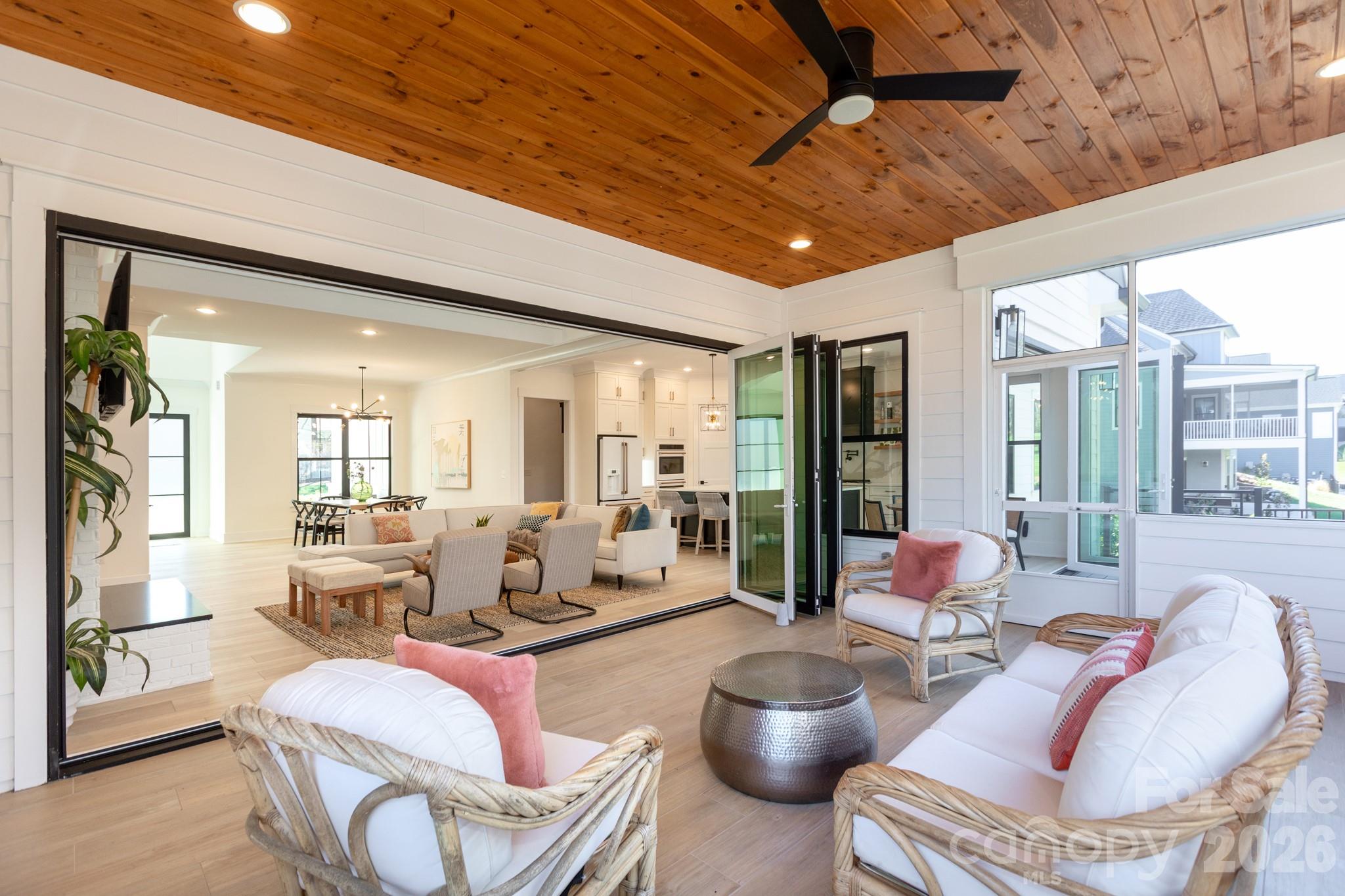 Lakeview Haven - Residential