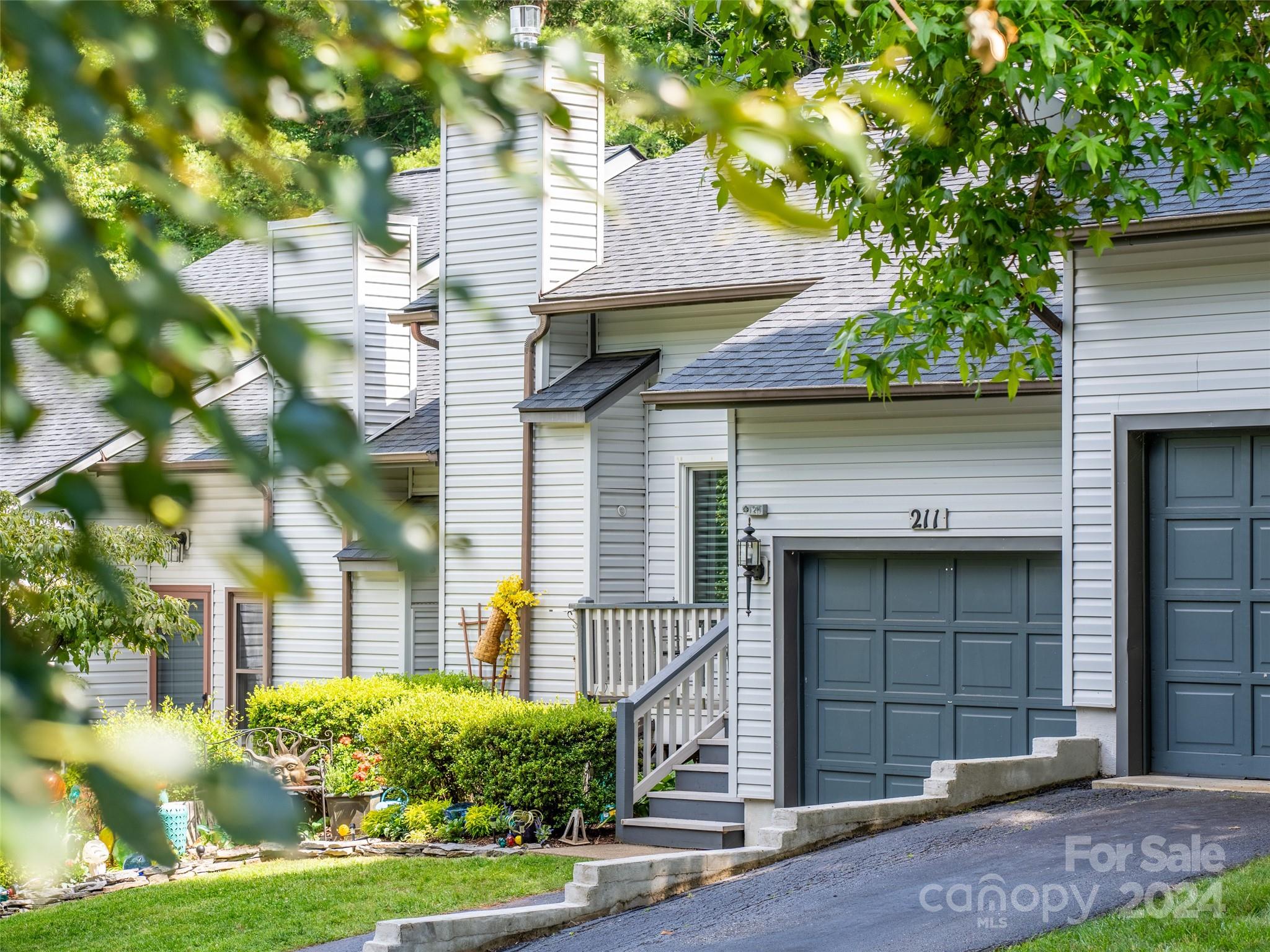 211 Cheyenne Court