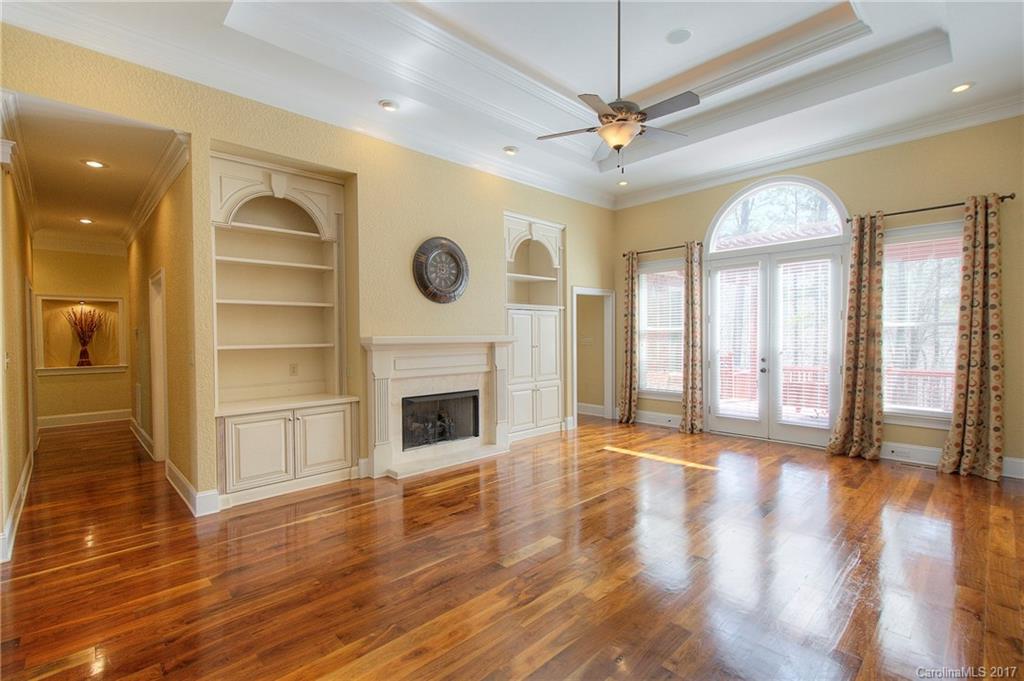 Misty Waters - Residential