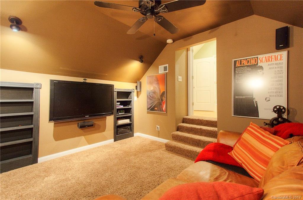 Misty Waters - Residential