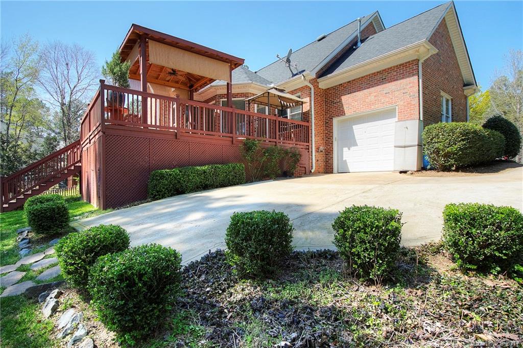 Misty Waters - Residential