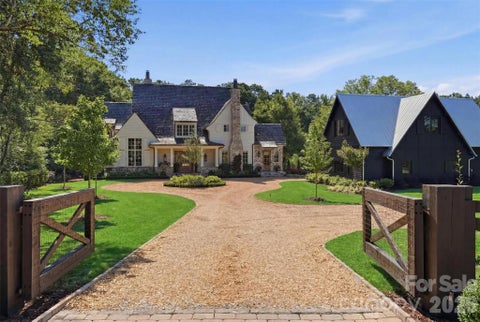 Photo of 1212 Gardendale Road, Fort Mill, SC 29708 (MLS # 4403913)