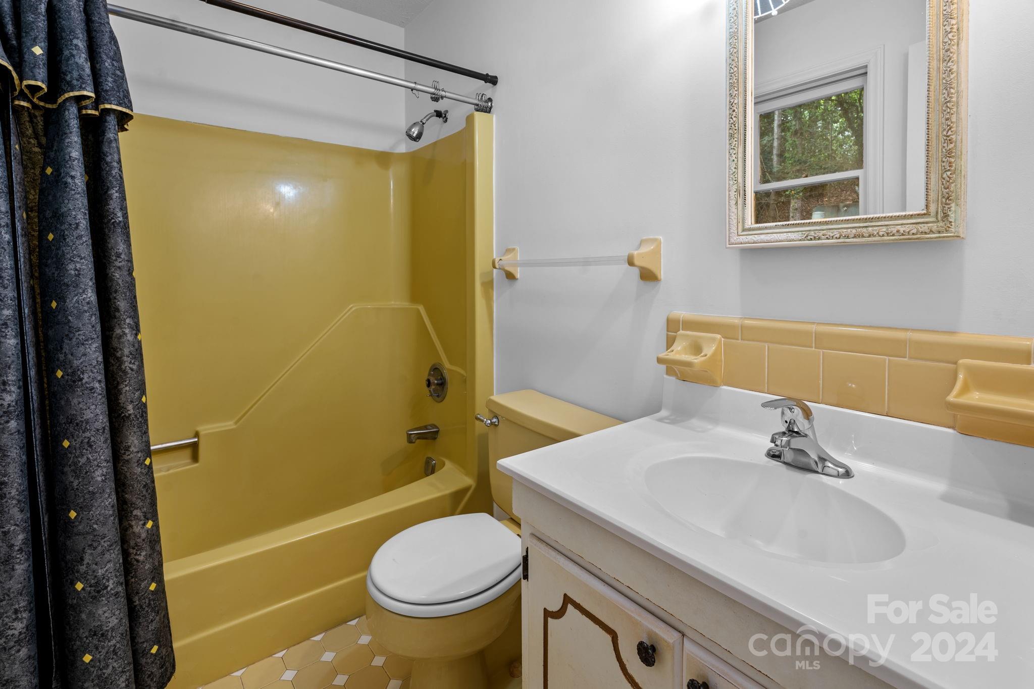 Long John Mt Estates - Residential