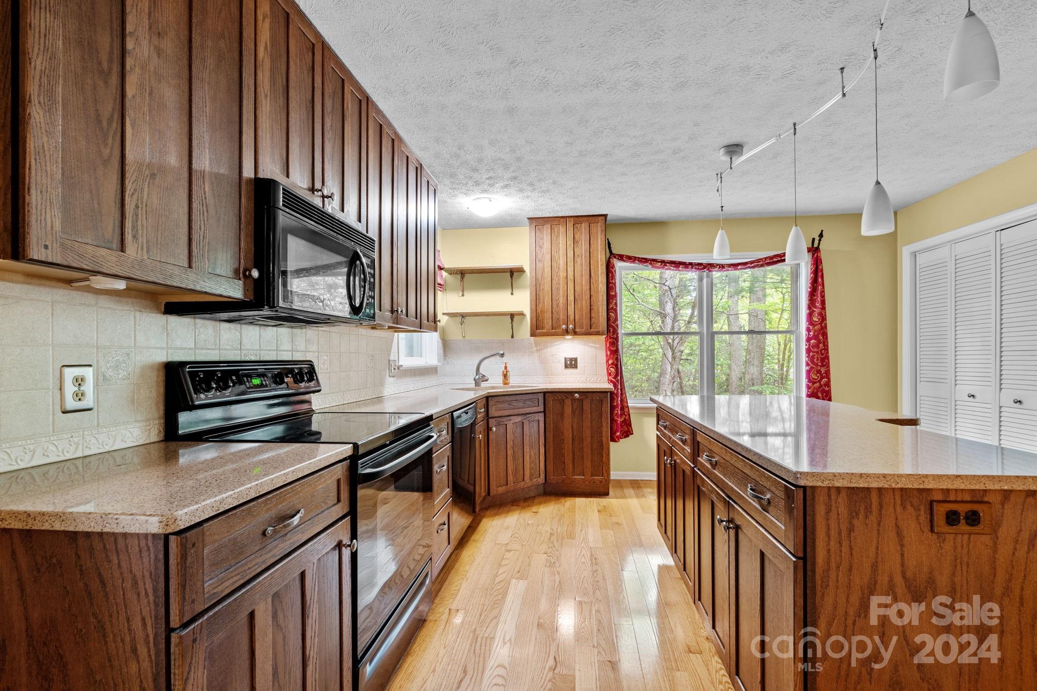 Long John Mt Estates - Residential