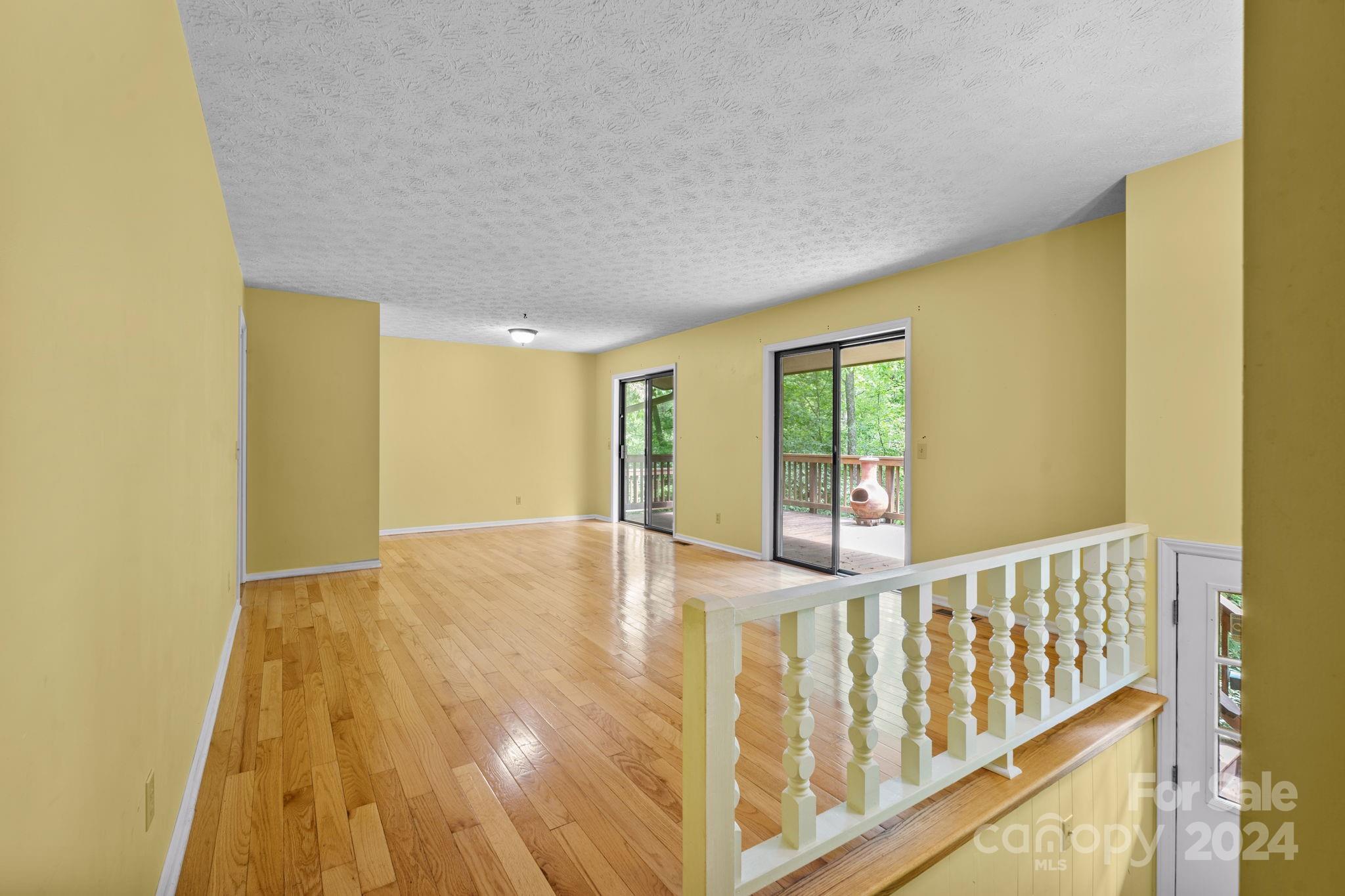 Long John Mt Estates - Residential