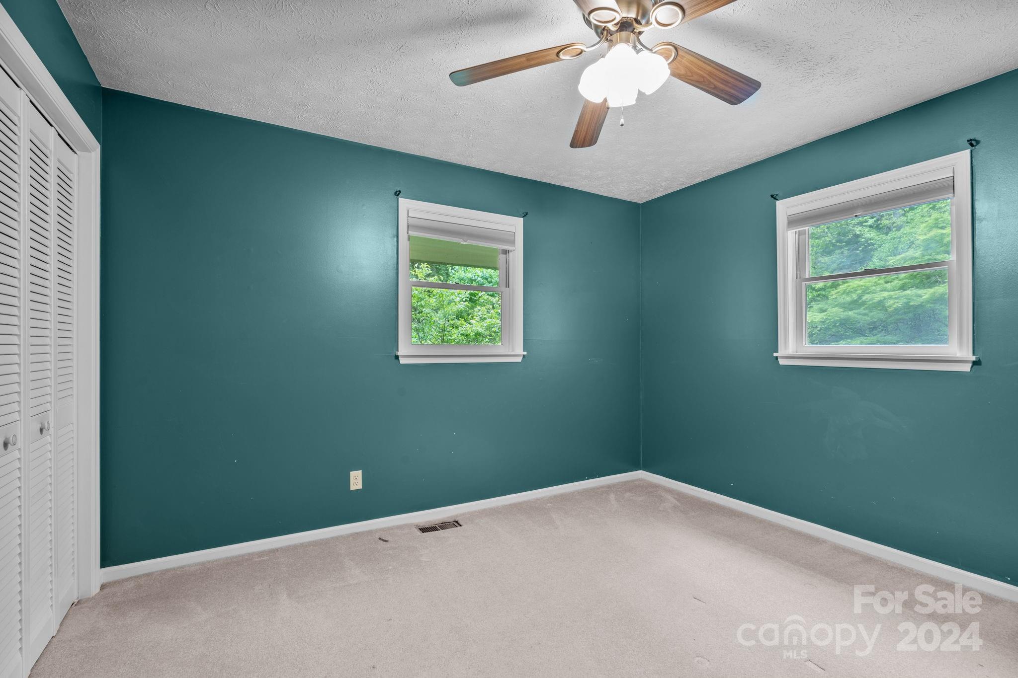 Long John Mt Estates - Residential