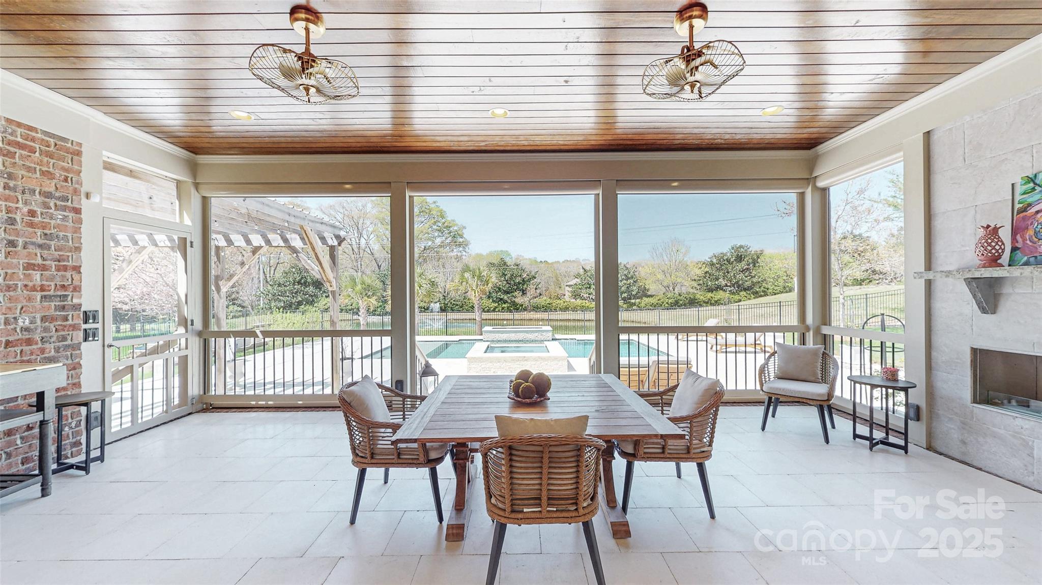 Chatelaine - Residential