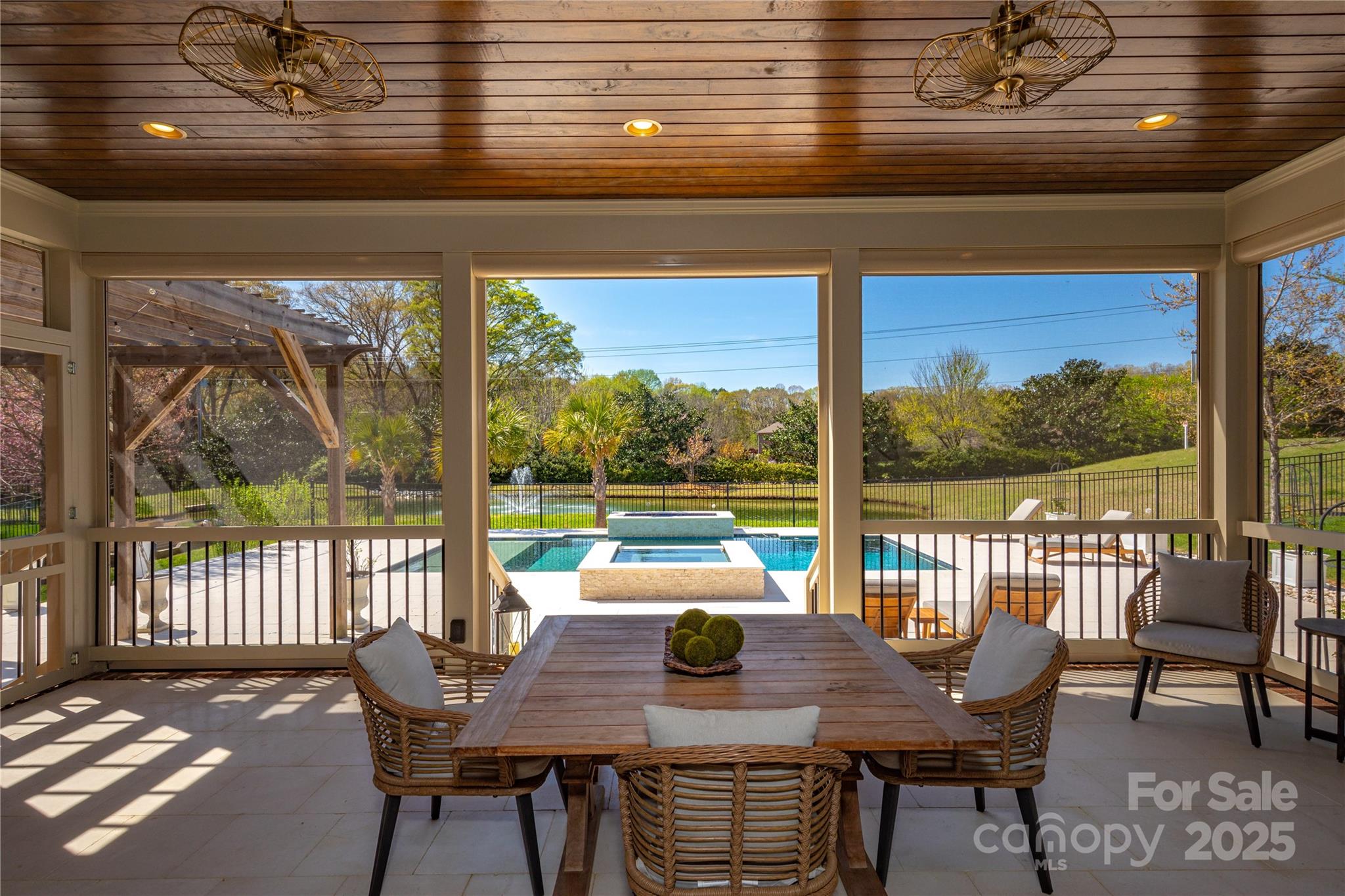 Chatelaine - Residential