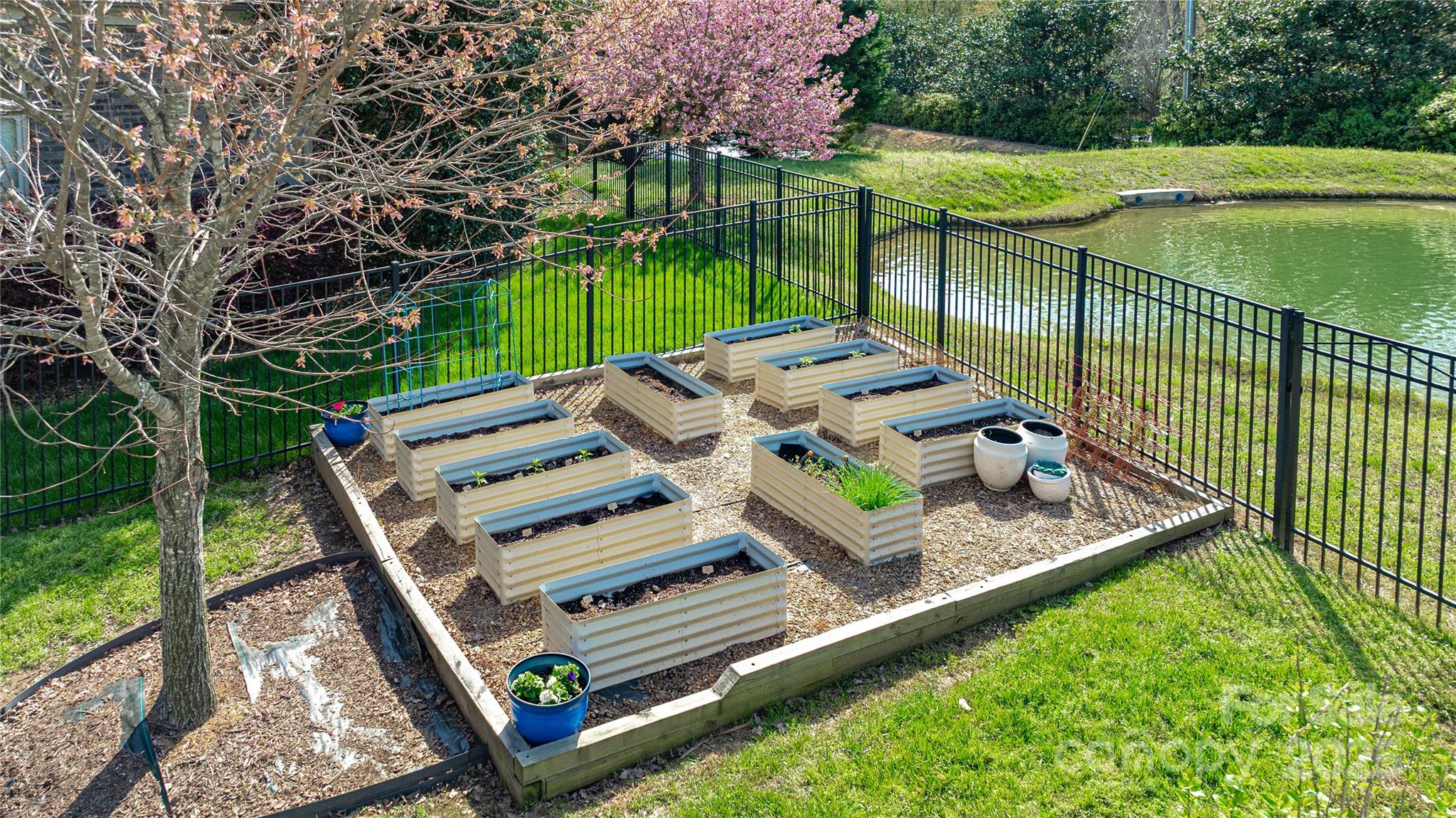 Chatelaine - Residential