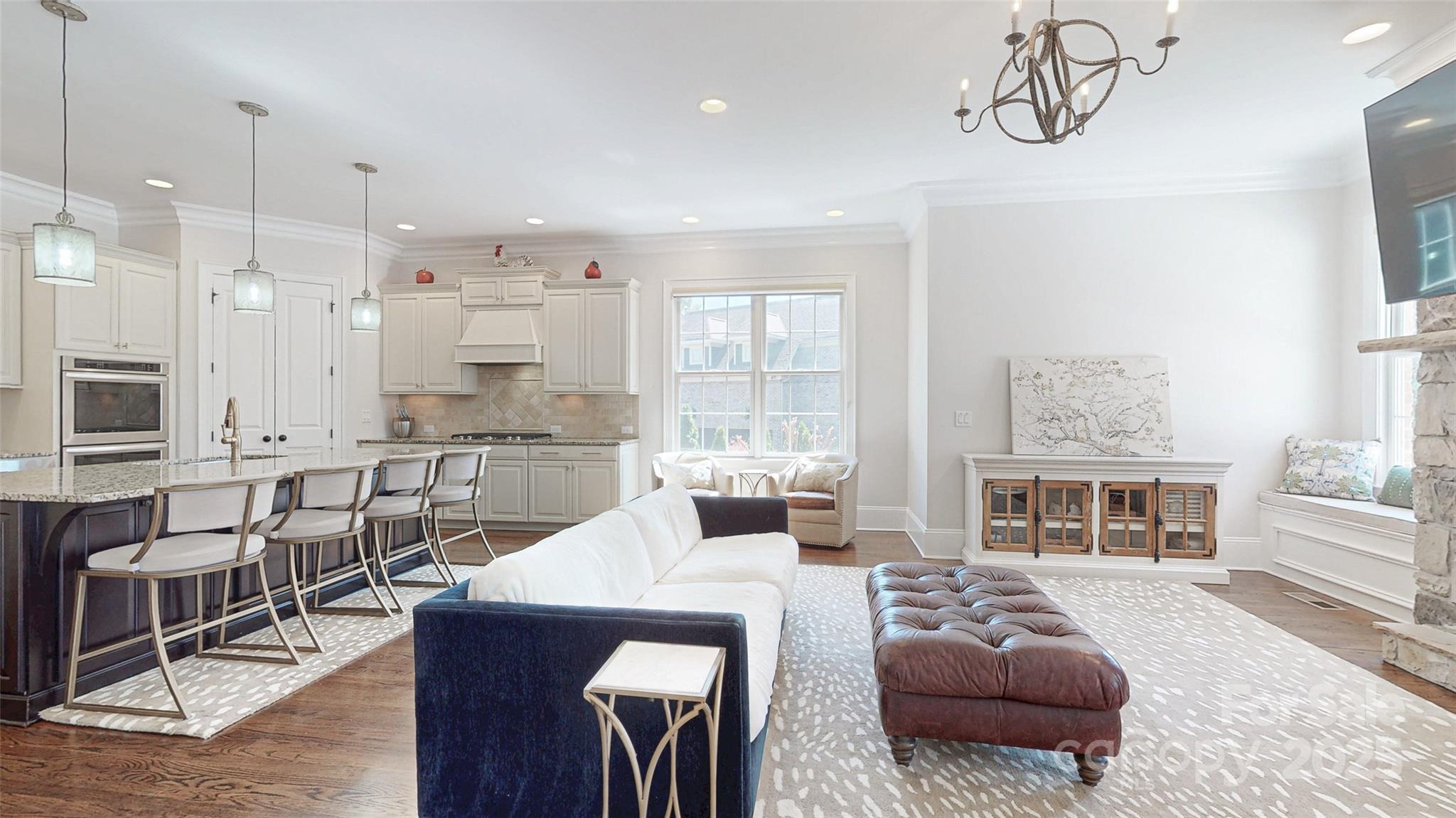 Chatelaine - Residential