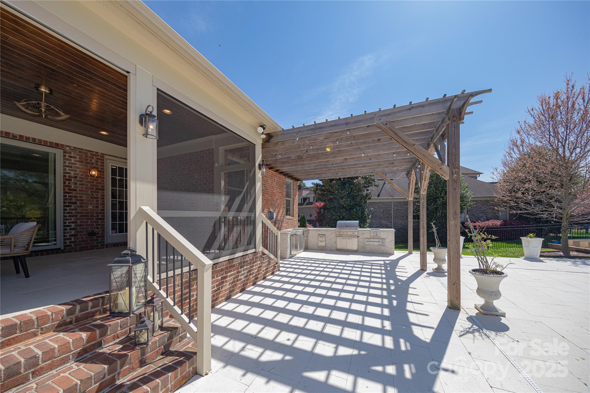 Chatelaine - Residential