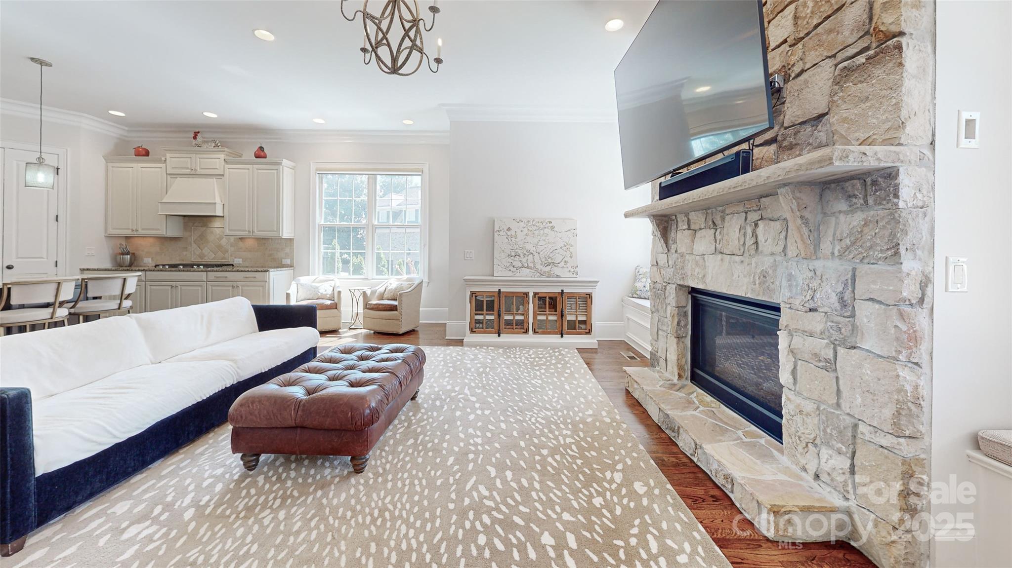 Chatelaine - Residential