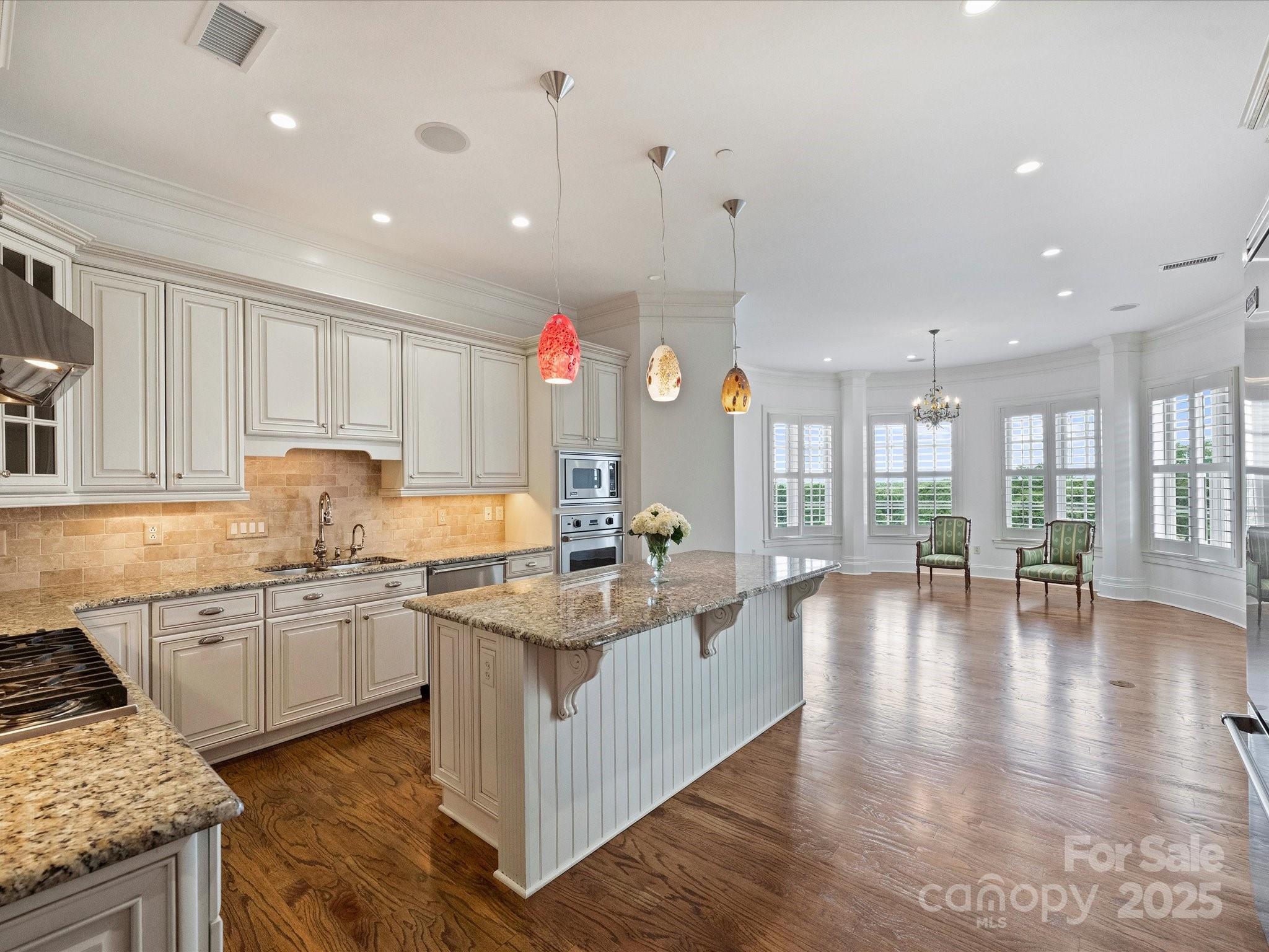 2823 Providence Road 172