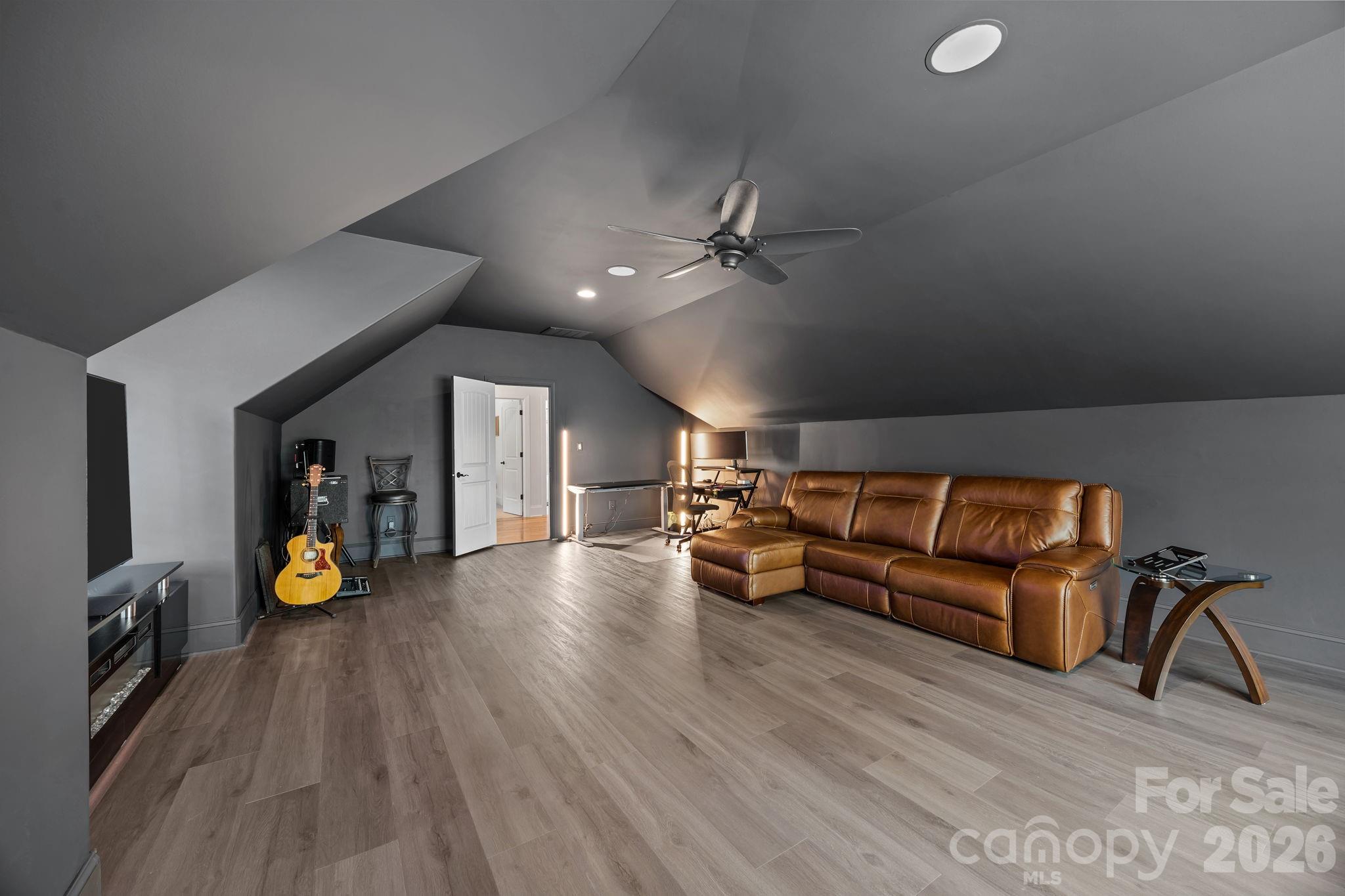 Watertree Landing - Residential