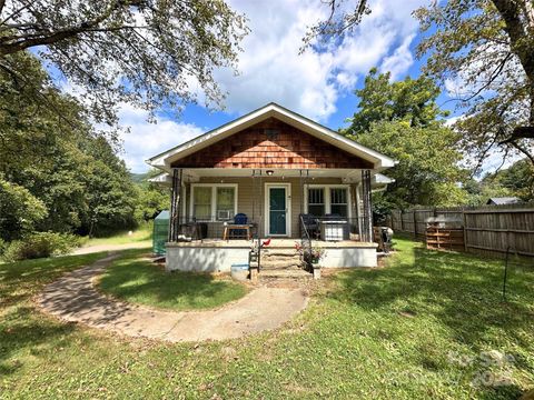 104 Old Fort Road Fairview NC 28730