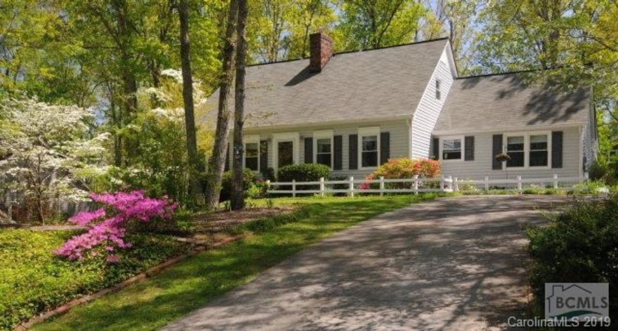 Pristine home with major upgrades - new HVAC, new vinyl, new windows, new hardwoods, new carpet - lower level. Beautiful landscaped yard. Main level has 2 bedrooms & FB, & Florida Room opening onto screened porch, & upper level has 2 bedrooms & FB. Approximately 60 mins from Charlotte, NC & 90 mins to Asheville, NC. Close to golf, fishing, hiking, Lake James, & the beautiful Blue Ridge Mtns.