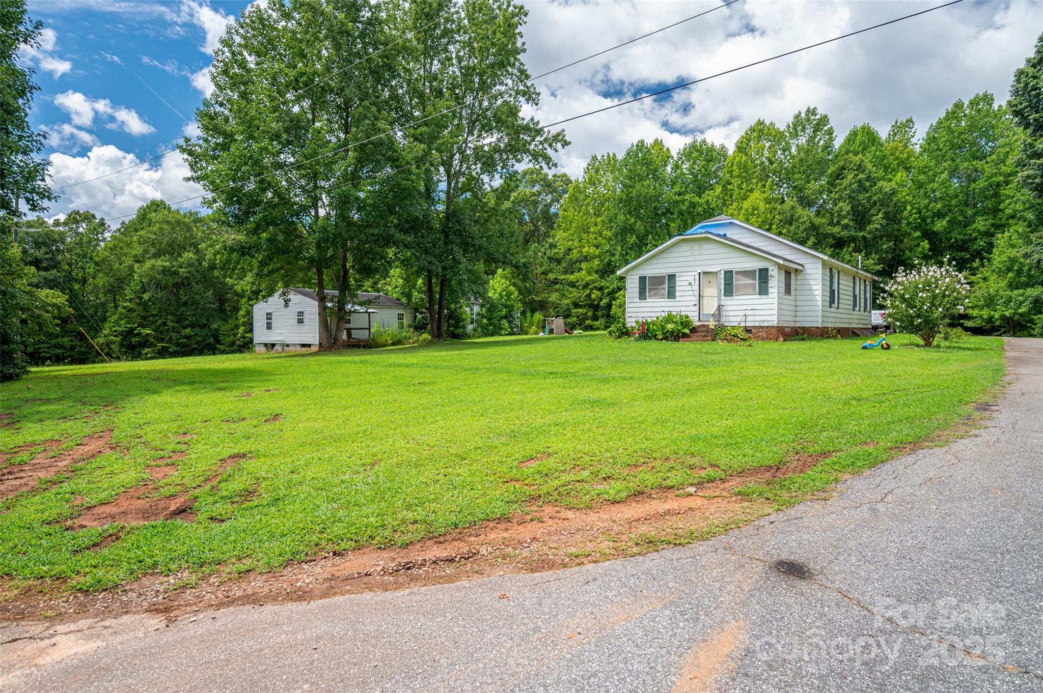 1218 W Highview Lane