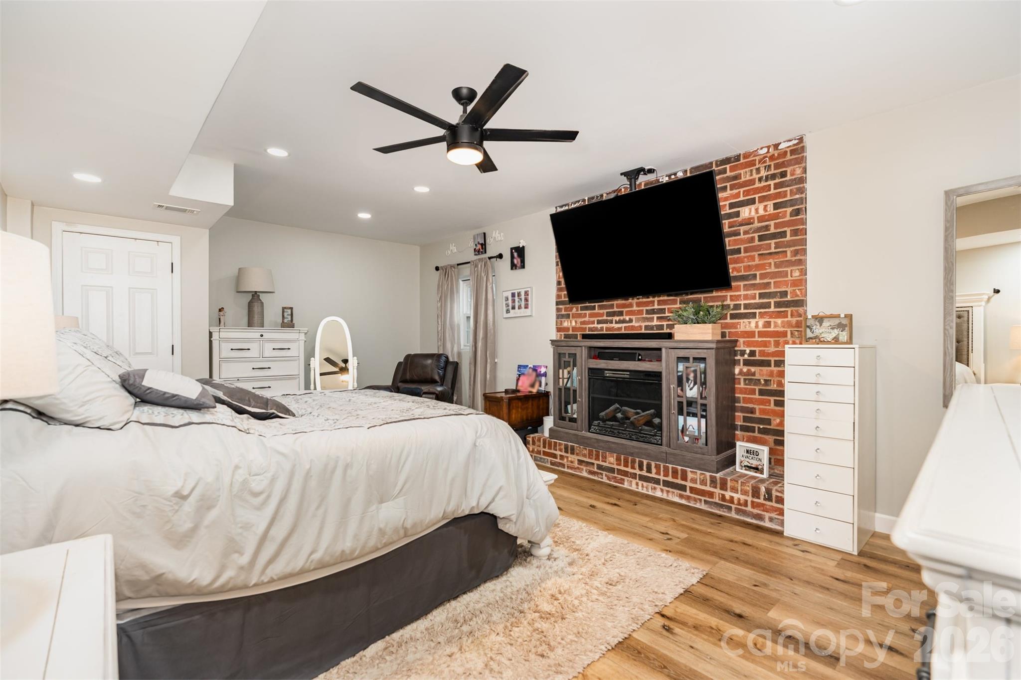 Salem Park - Residential