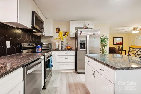 712 Grace Avenue Kannapolis NC 28083