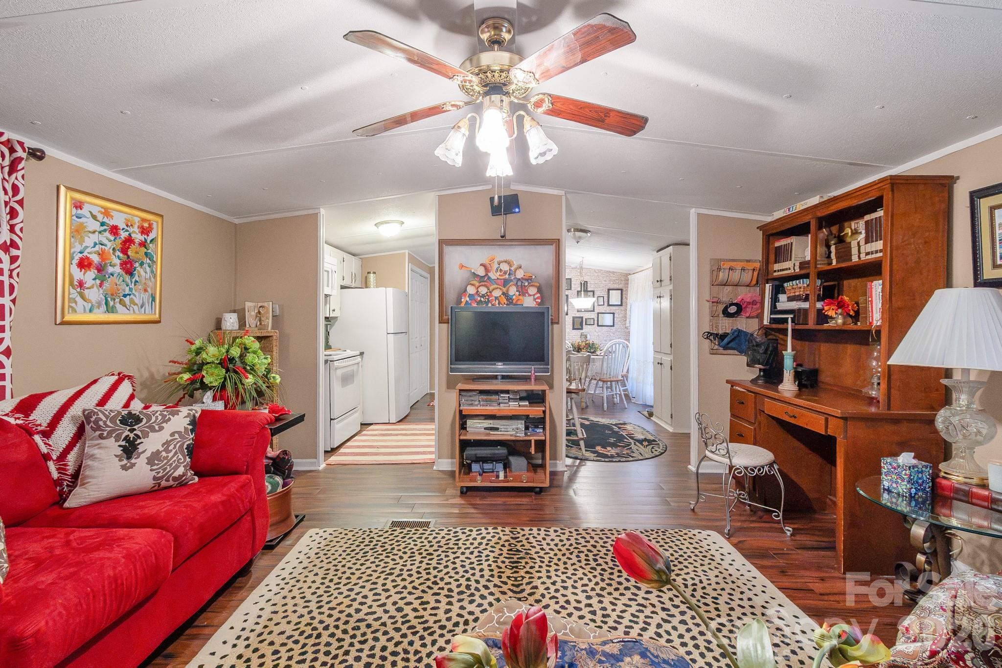2157 Ross Cauthen Road