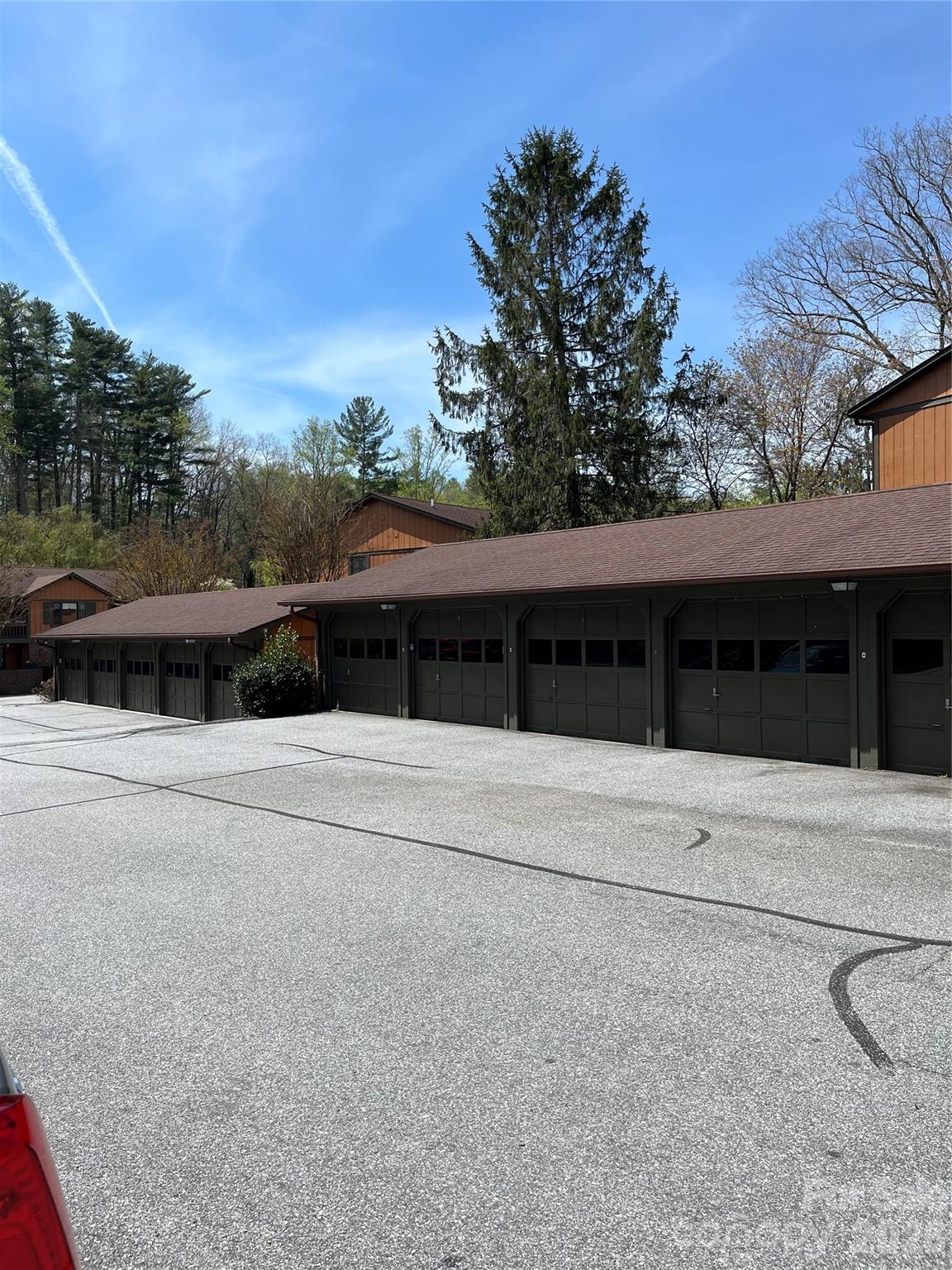 Haywood Manor - Residential