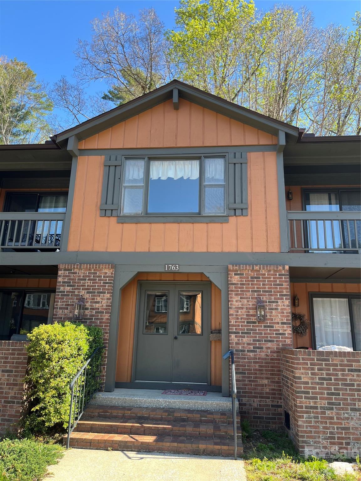 Haywood Manor - Residential