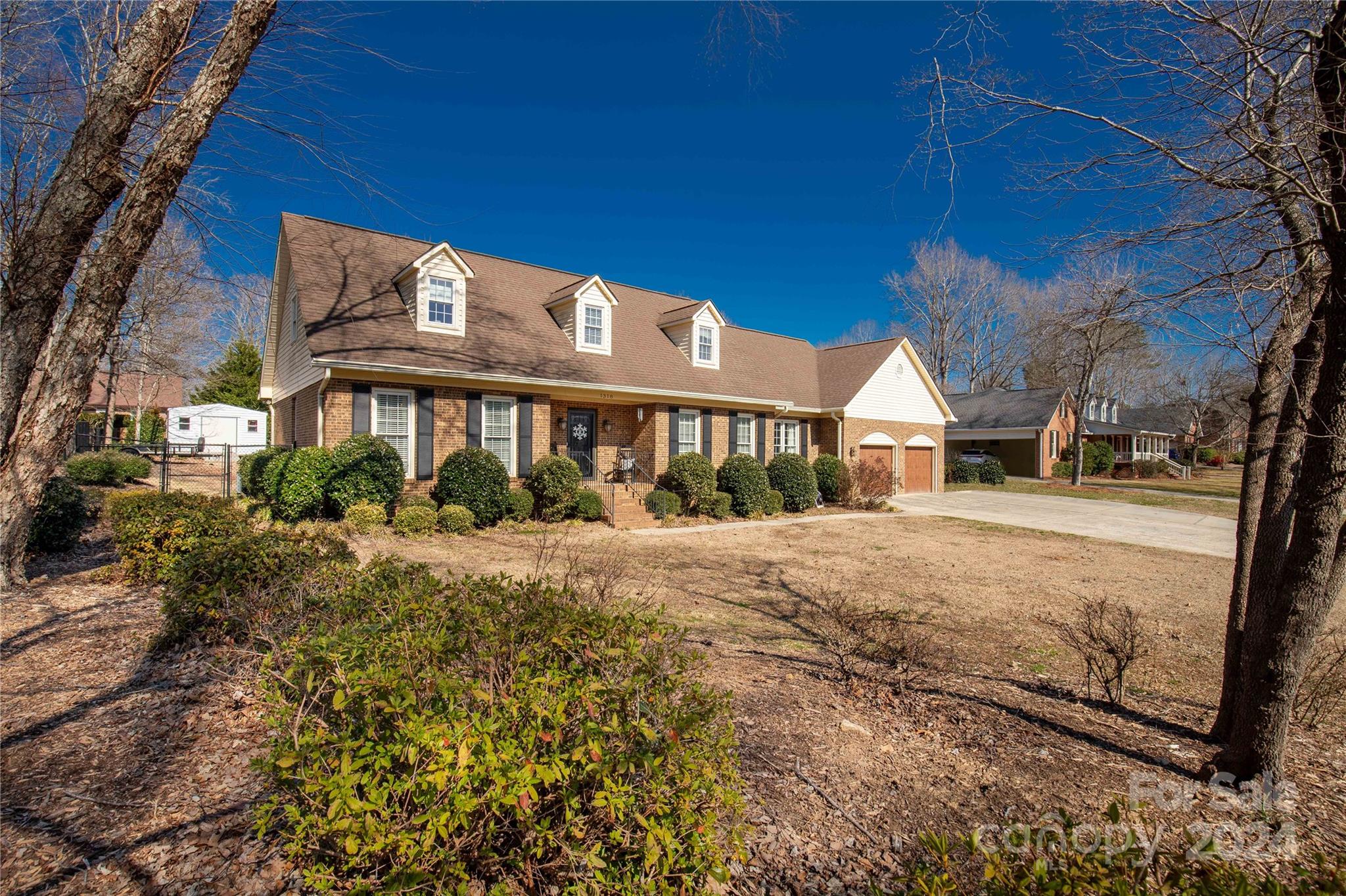 Forest Hills - Residential