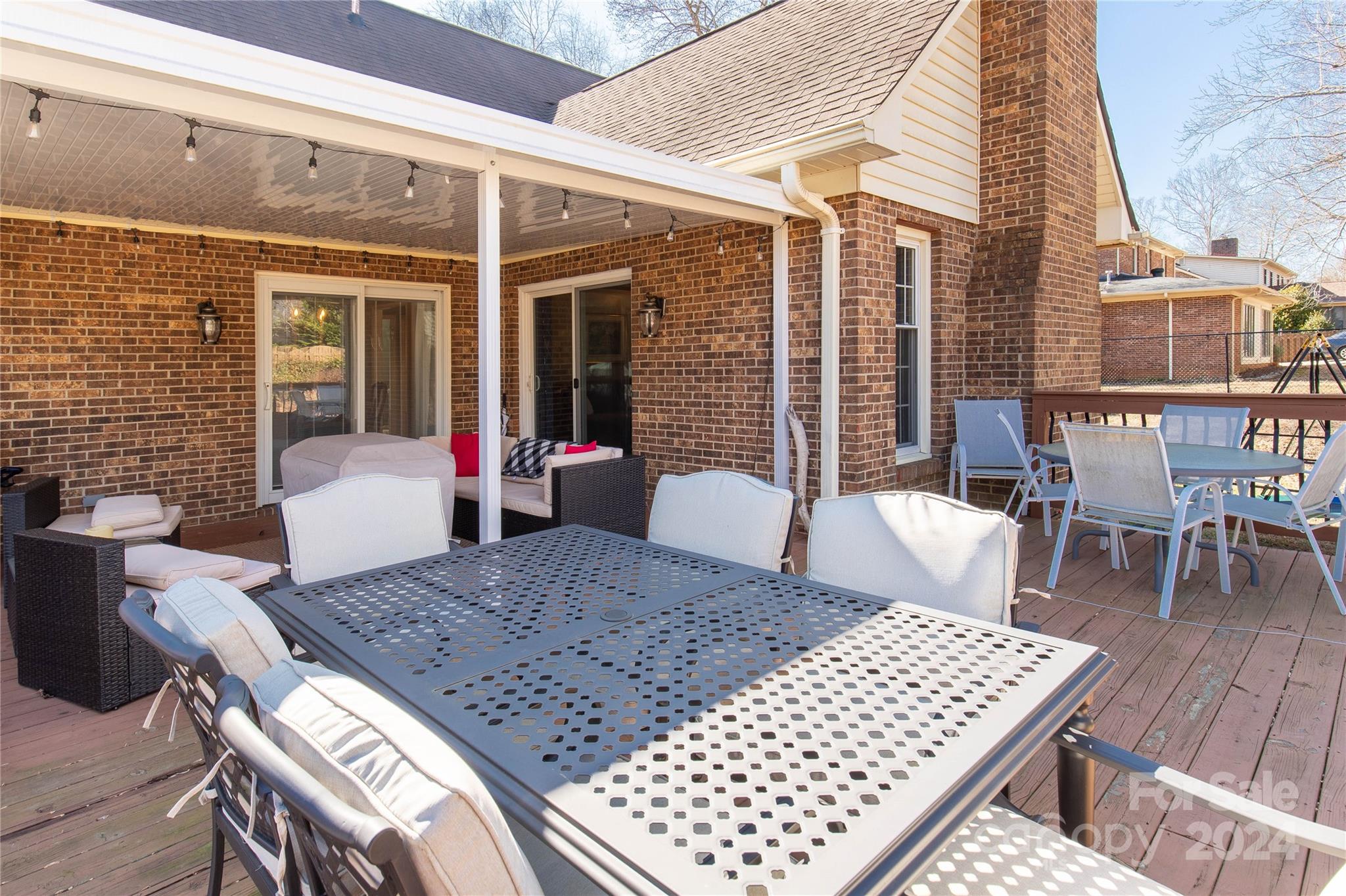 Forest Hills - Residential