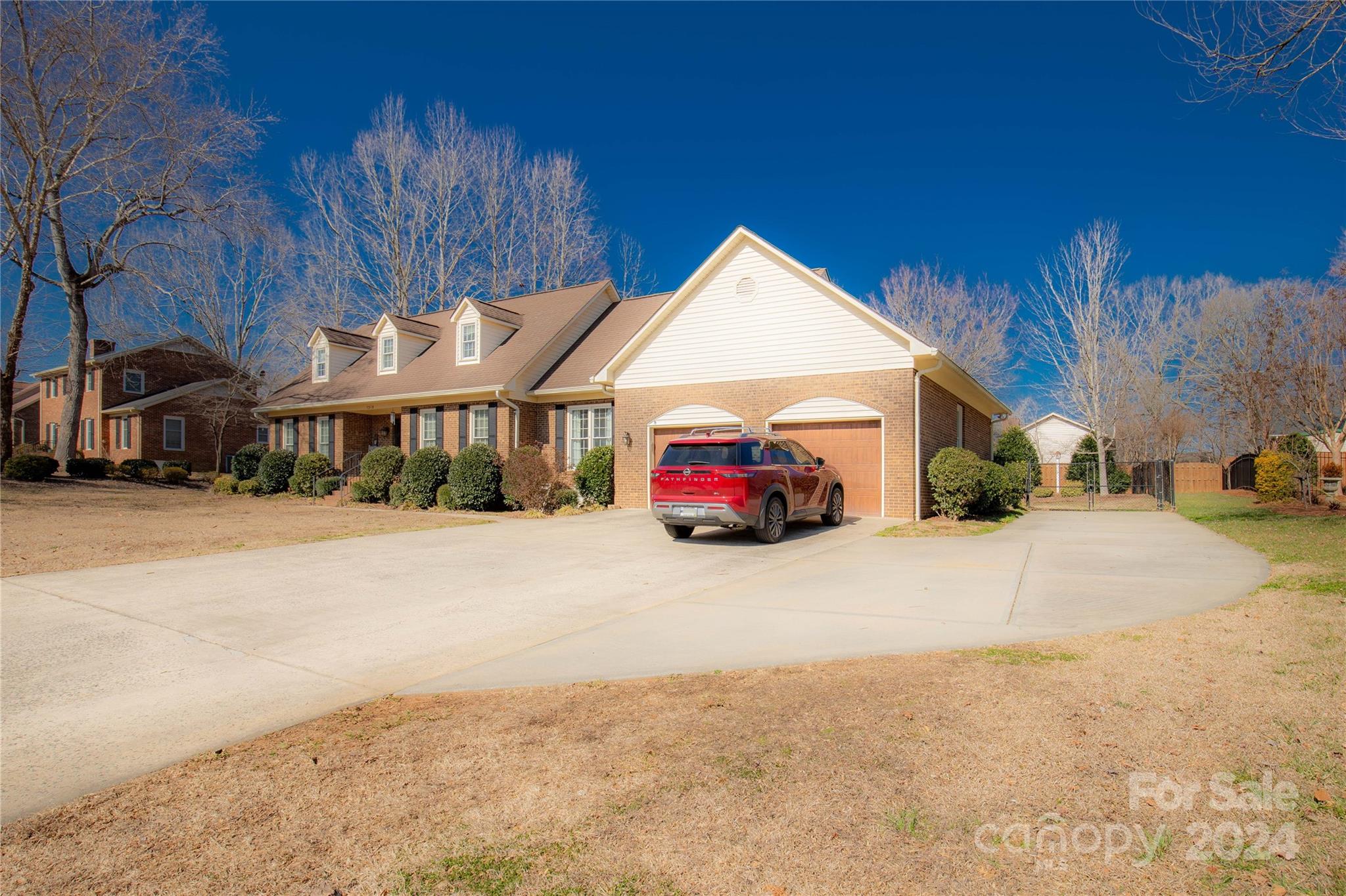 Forest Hills - Residential