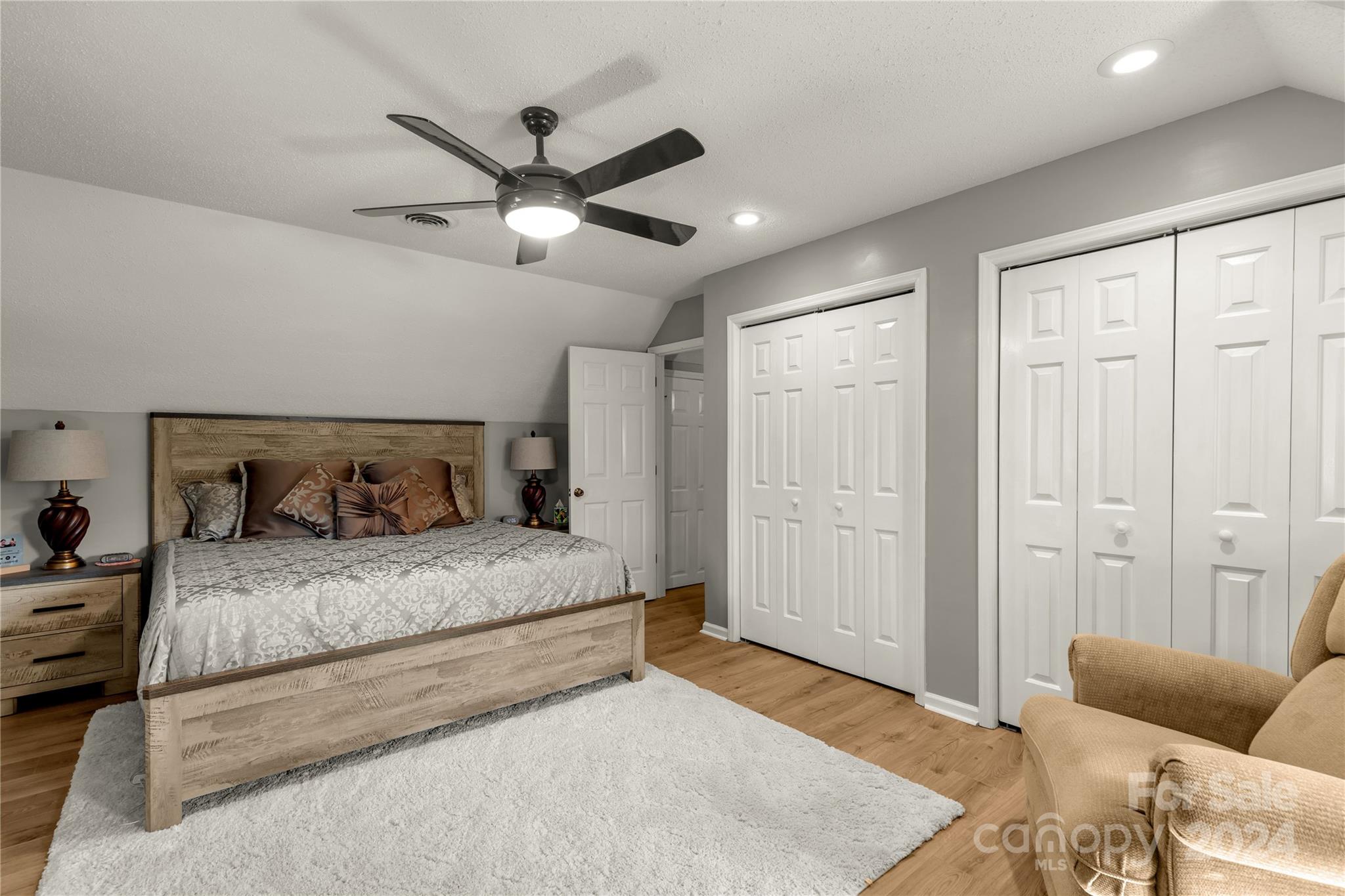 Forest Hills - Residential