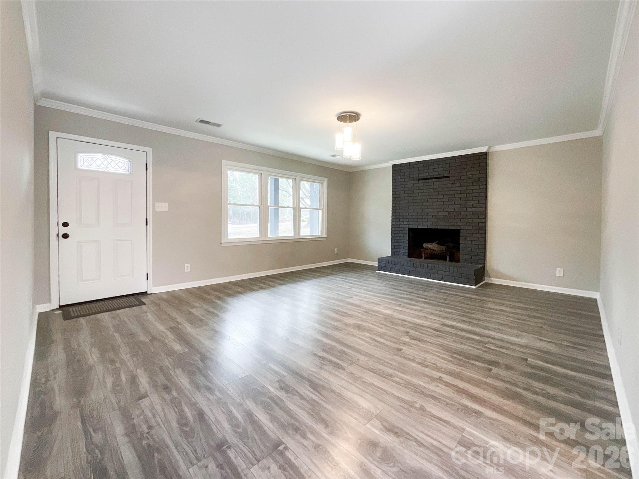 1024 Willoughby Road