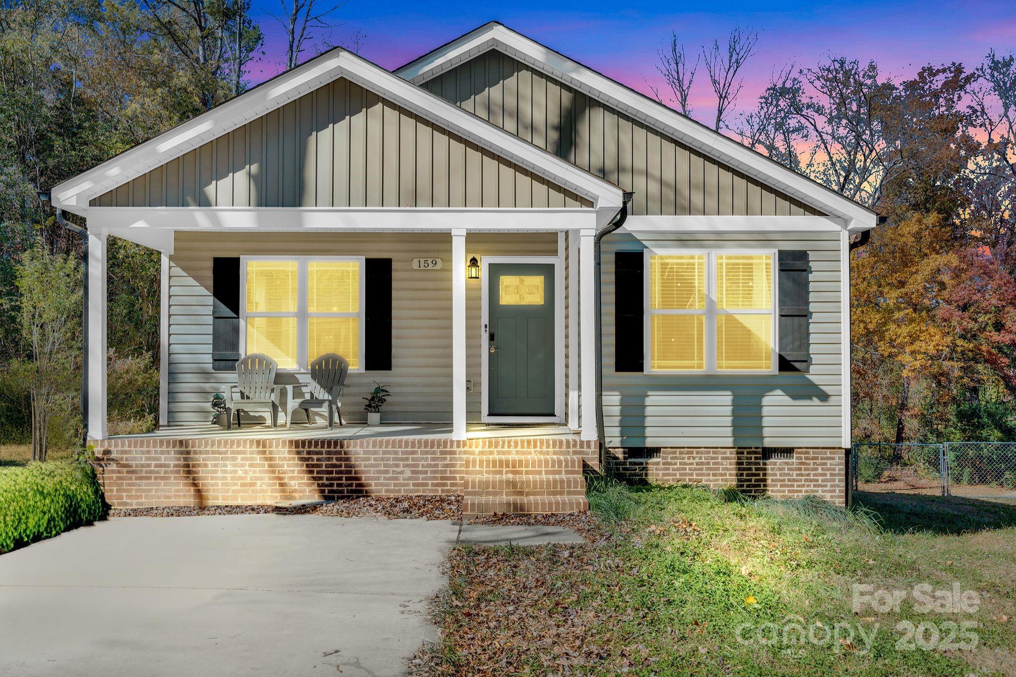 159 Madison Avenue NE