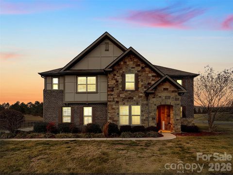 Photo of 502 Alucio Court, Matthews, NC 28104 (MLS # 4347351)