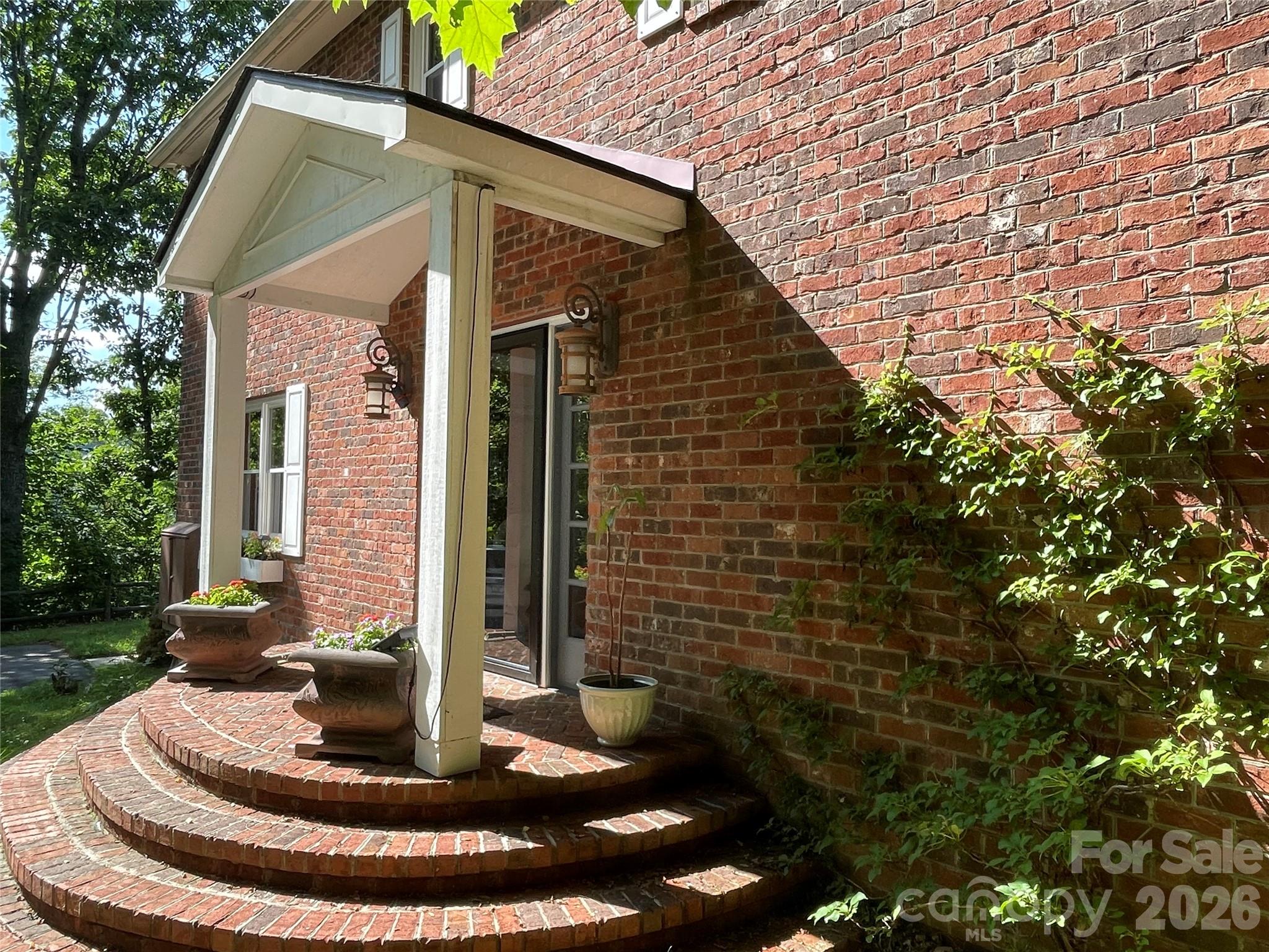 126 Wildflower Cove Drive