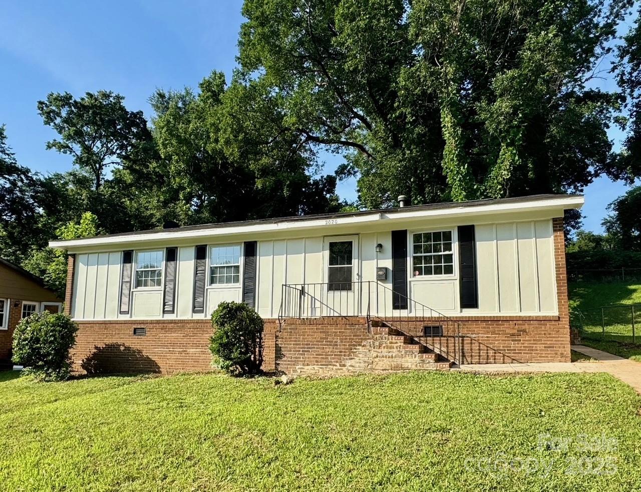 2020 Longleaf Drive
