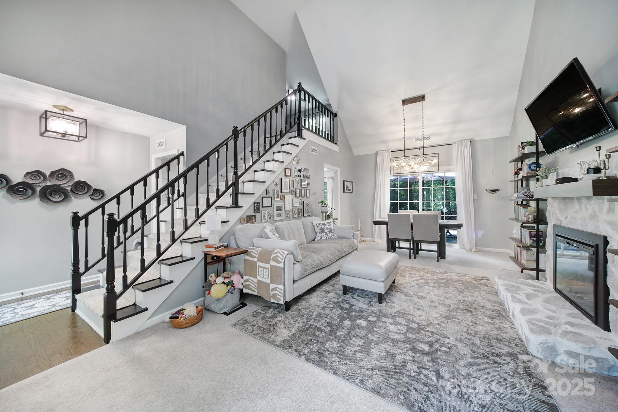 8217 Saddlehorse Lane