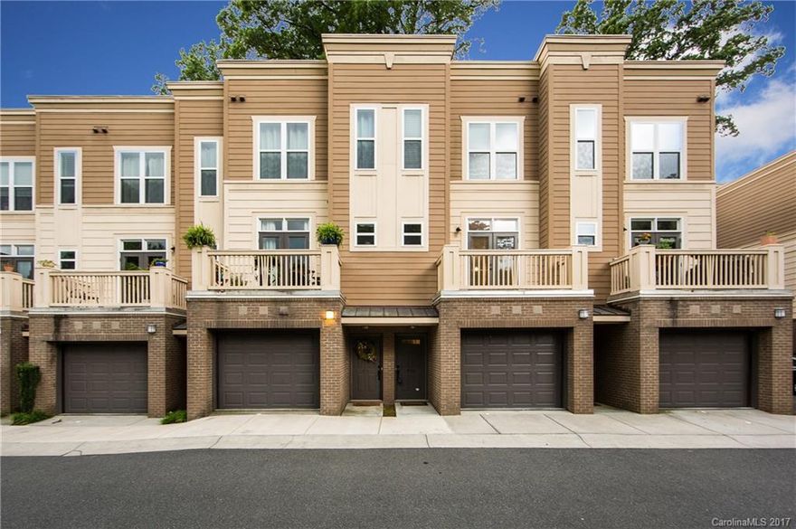 In the heart of Elizabeth! "Townhome" style condo offers gated community w/oversized tandem garage. Hardwood floors, fireplace, 9 ft ceilings, patio off living & balcony off kitchen. Gourmet kitchen w/ss & designer backsplash. Clubhouse, pool & rooftop deck.