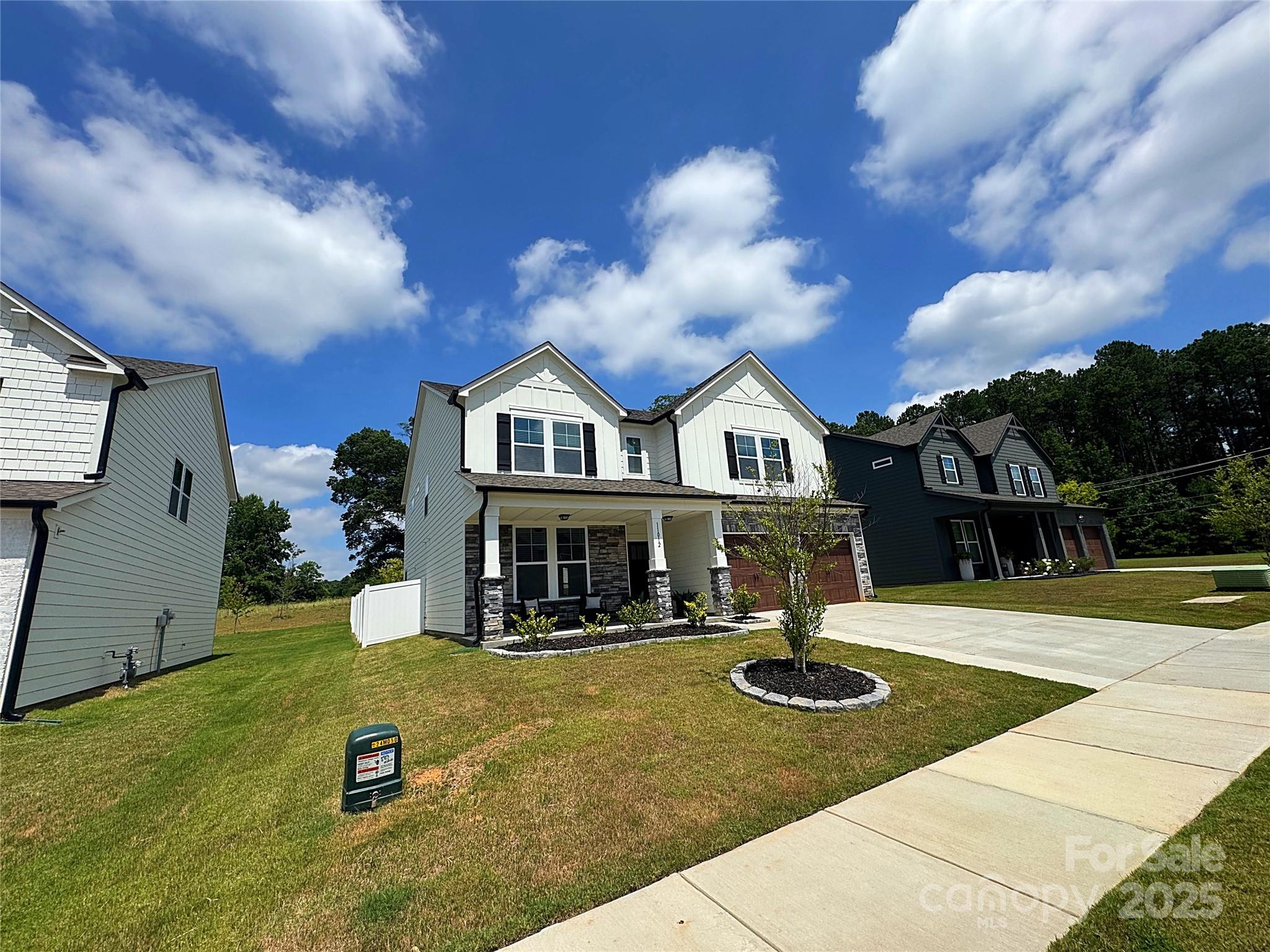 11012 N Commons Drive