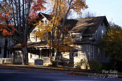 Single Family Residence in Waynesville NC 99 Walnut Street.jpg