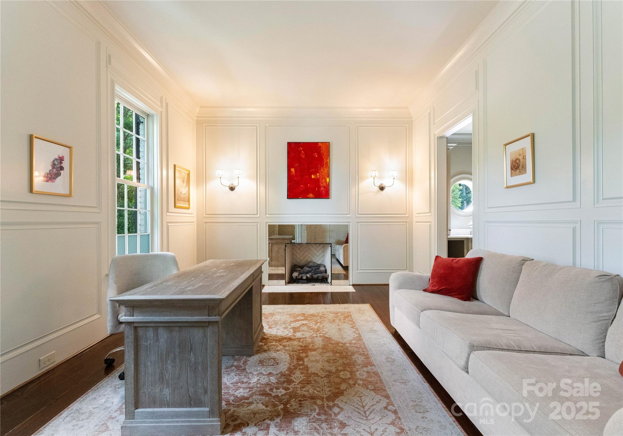 Mia Manor - Residential