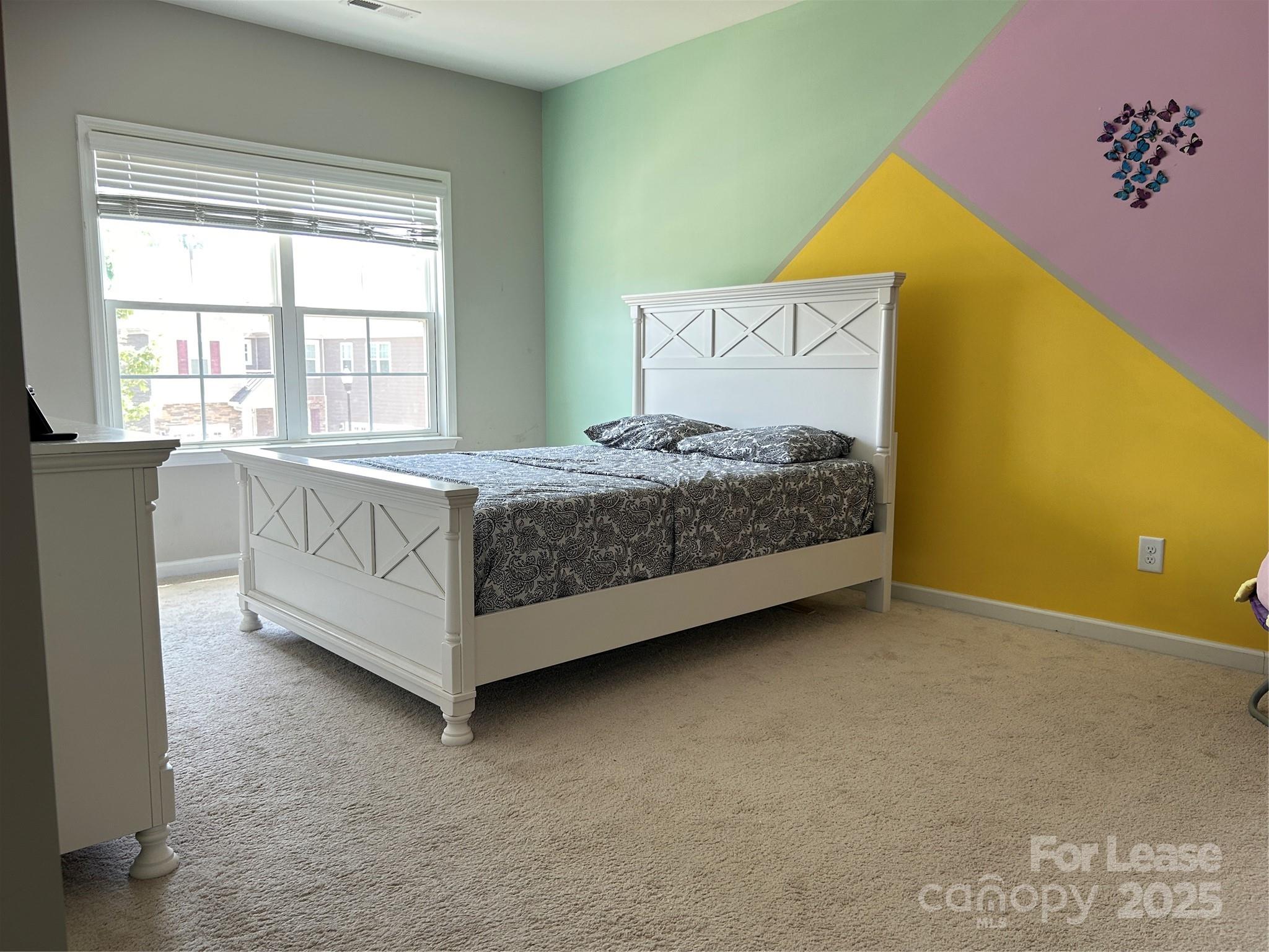 Allen Mills - Residential Lease