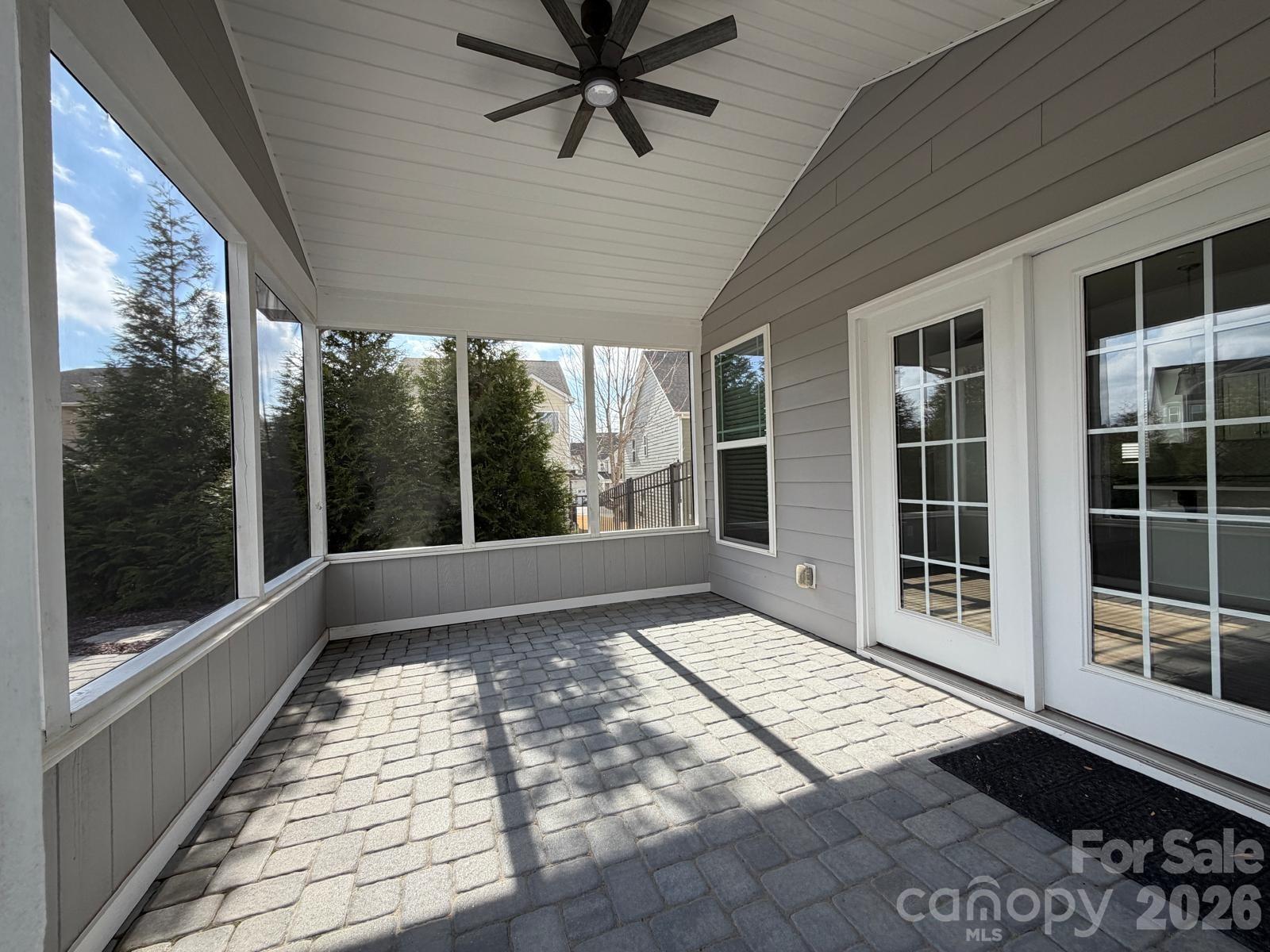 964 Bellegray Lane NW