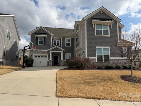 Photo of 964 Bellegray Lane NW, Concord, NC 28027 (MLS # 4354778)