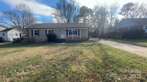 Photo of 715 Tom Hunter Road, Charlotte, NC 28213 (MLS # 4330681)