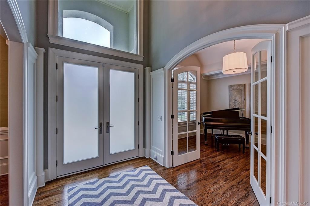 The Peninsula - Residential