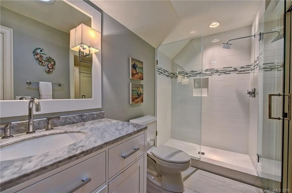 The Peninsula - Residential