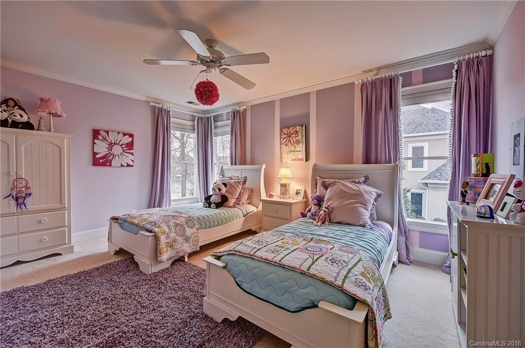 The Peninsula - Residential